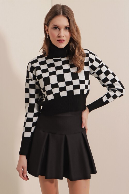 Merterium 15810 Kare Balıkçı Yaka Crop Kazak - Siyah