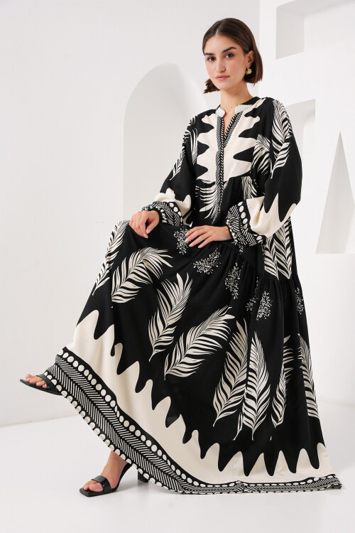 Merterium 2423 Otantik Desenli Tesettür Elbise - Siyah1