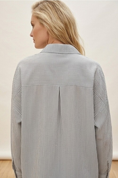 Merterium Kadın Siyah Beyaz Çizgili Oversize Uzun Basic Gömlek 3900