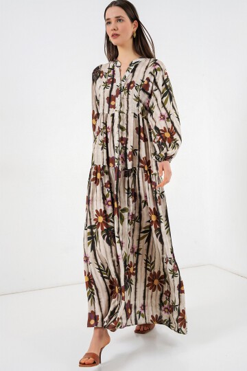 Kadın Desenli Uzun Tesettür Elbise 2585 - Kahve Bej