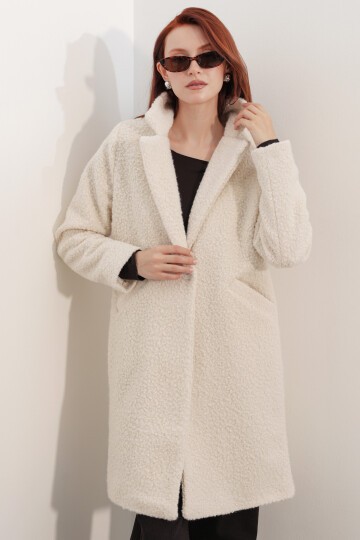 Merterium 9082 Oversize Kaşe Kaban - M. Krem