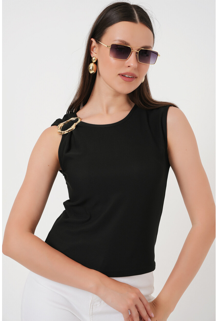 Kadın Kolsuz Basic Bluz 935