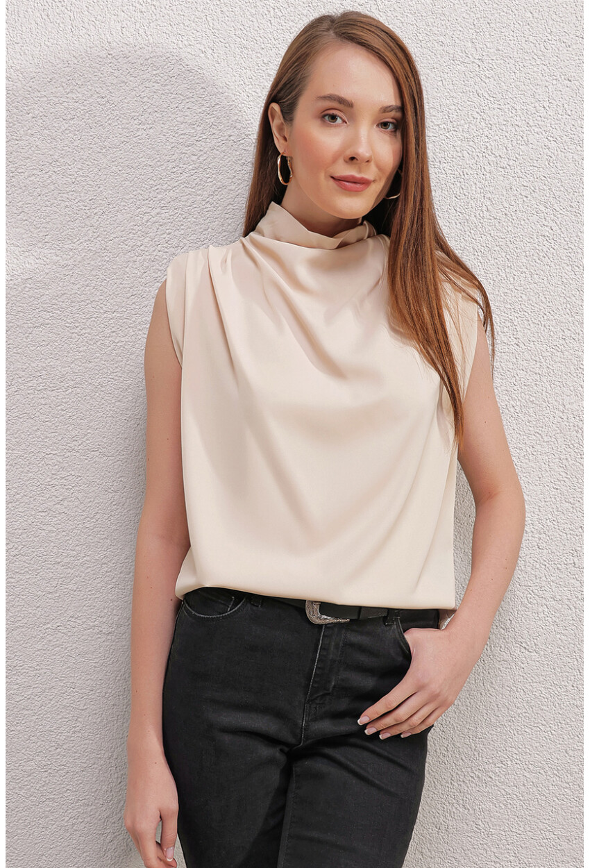 0462 Vatkalı Saten Bluz