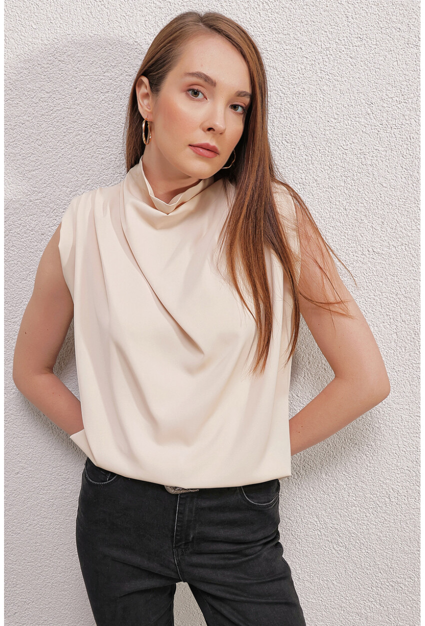 0462 Vatkalı Saten Bluz