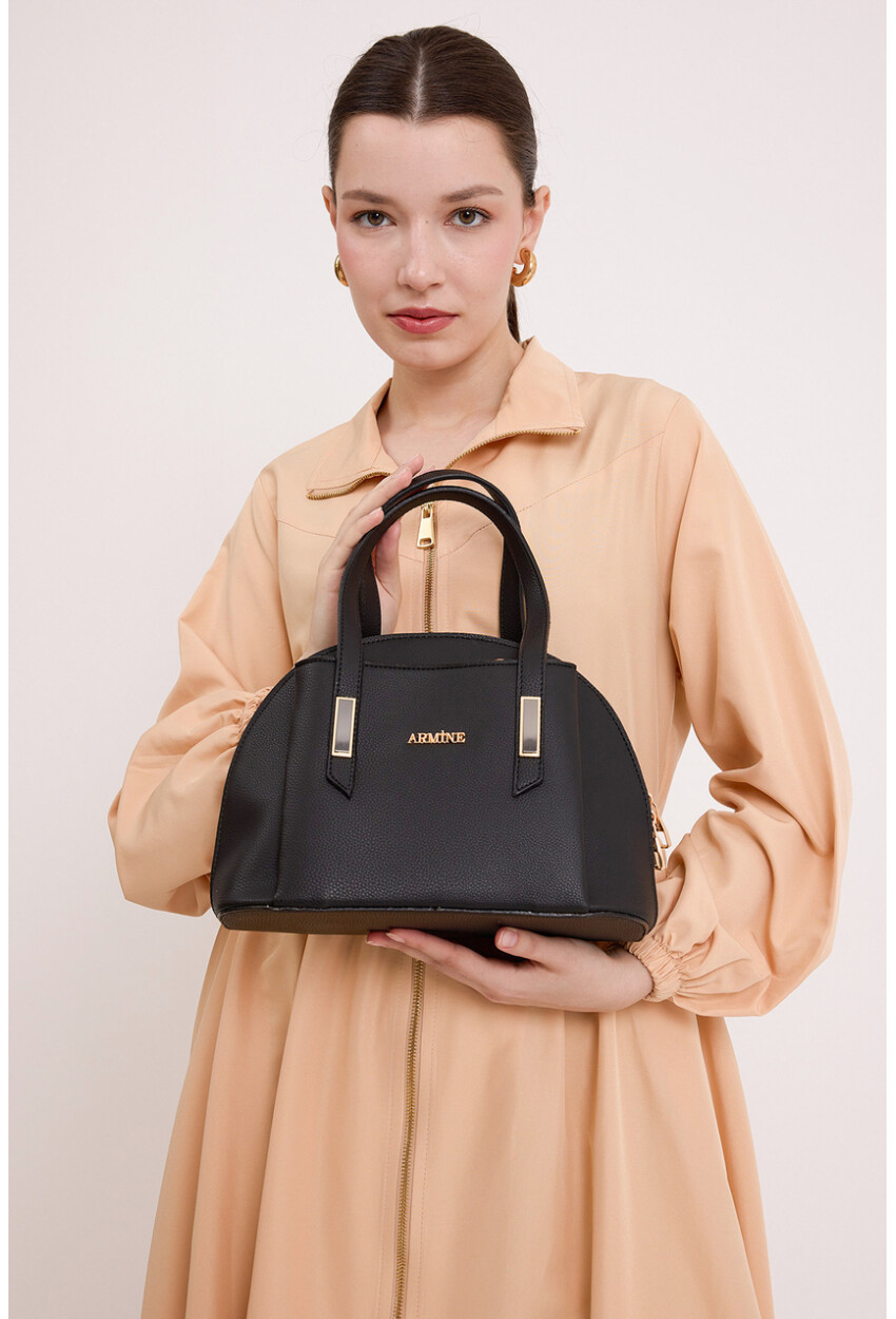 010159 Strappy Shoulder Bag