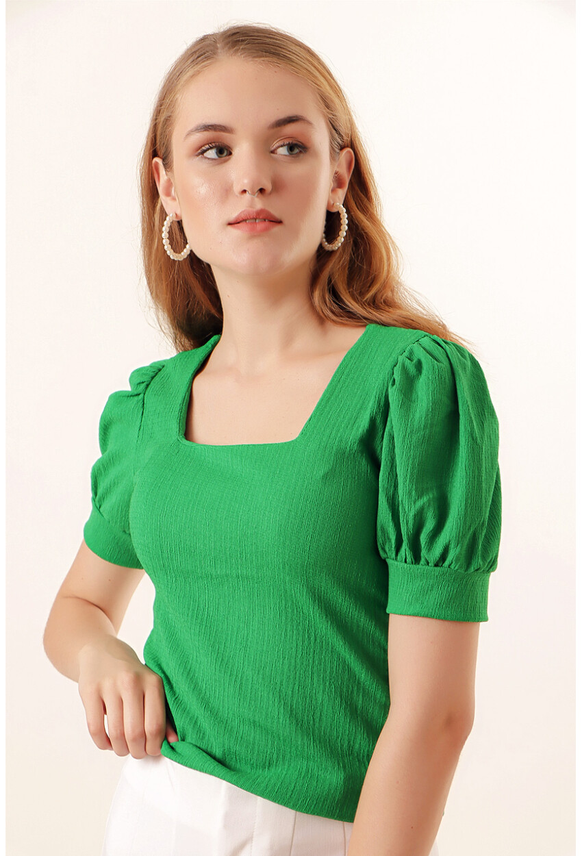 0409 Square Neck Knit Blouse