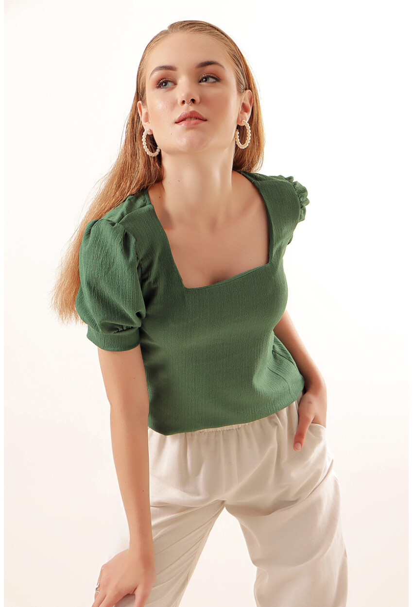 0409 Square Neck Knit Blouse