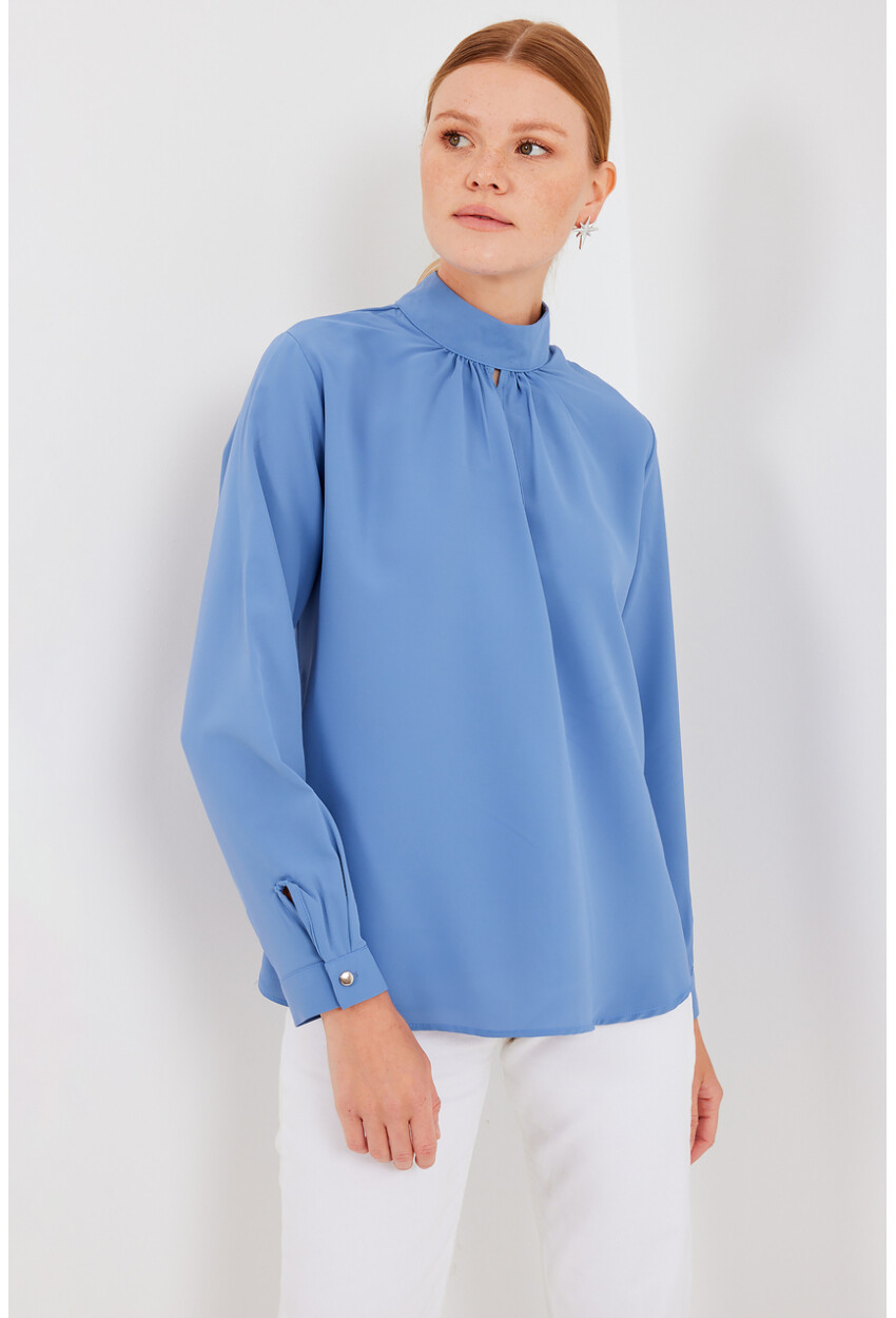 0418 Blouse With Cut-Out Detail