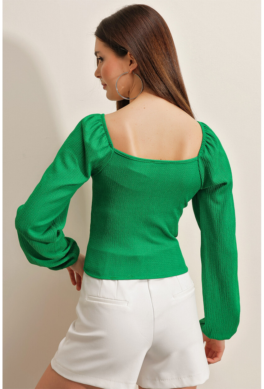 0465 Knit Blouse With Balloon Sleeves