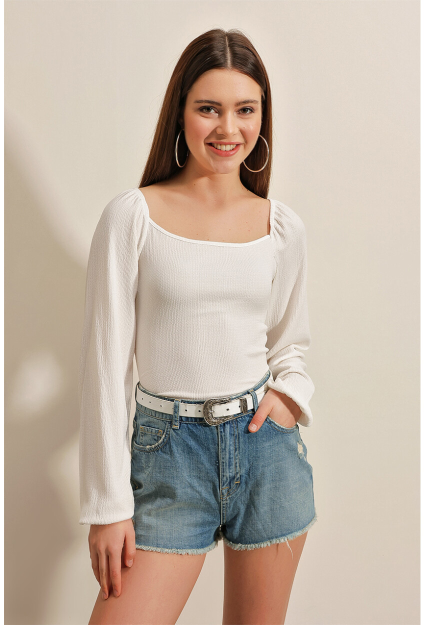 0465 Knit Blouse With Balloon Sleeves