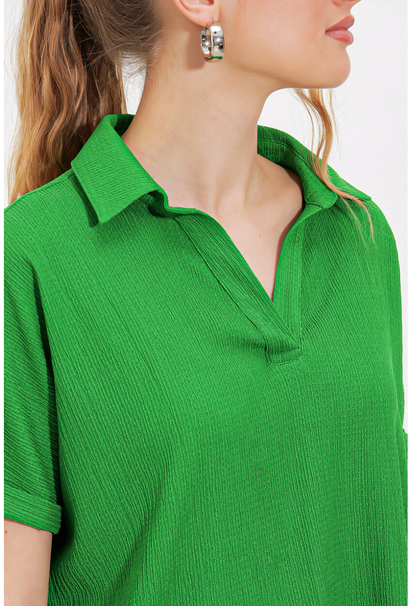 0486 Polo Collar Knit Blouse