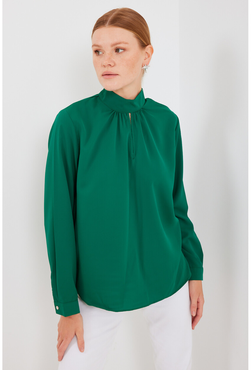 0418 Blouse With Cut-Out Detail