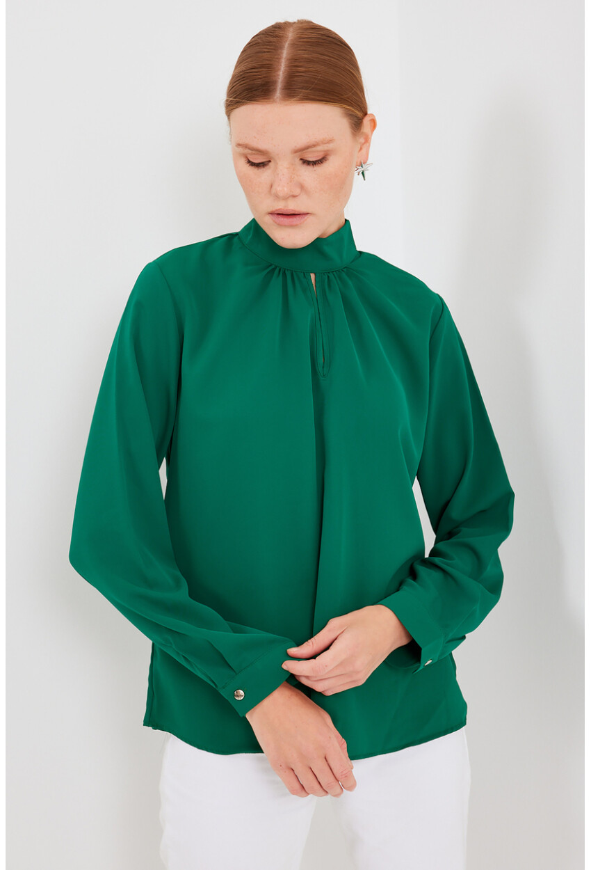 0418 Blouse With Cut-Out Detail