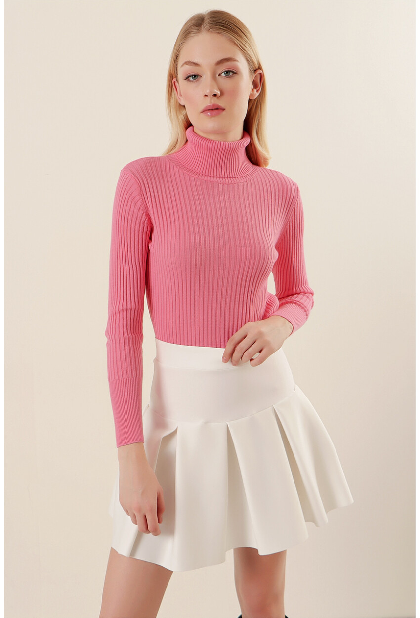 10311 Turtleneck Knit Sweater