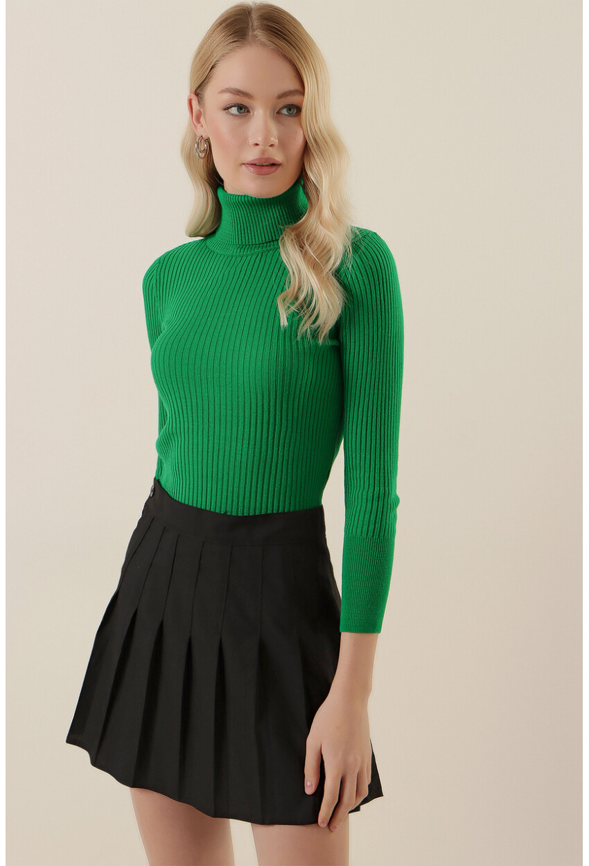 10311 Turtleneck Knit Sweater