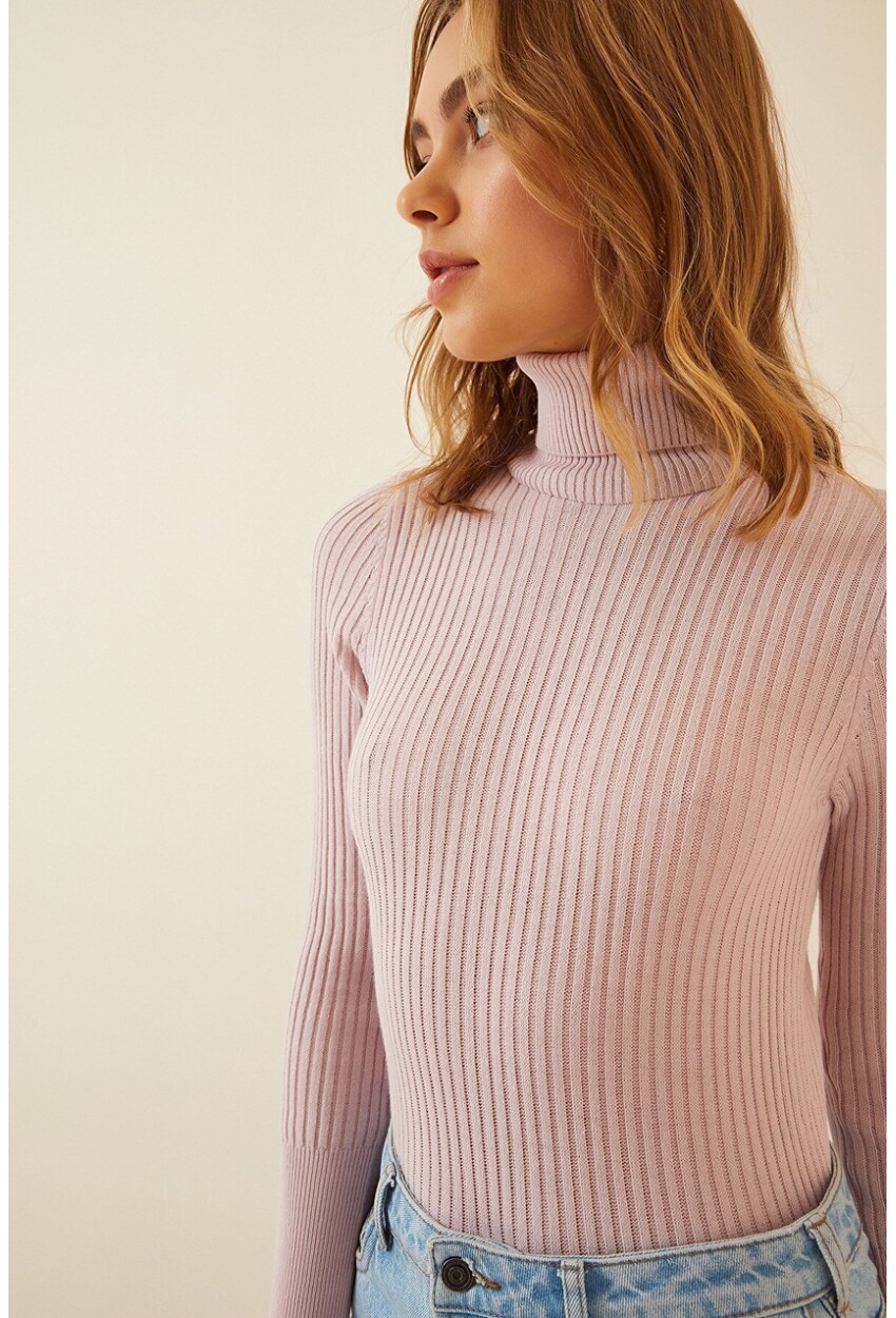 10311 Turtleneck Knit Sweater