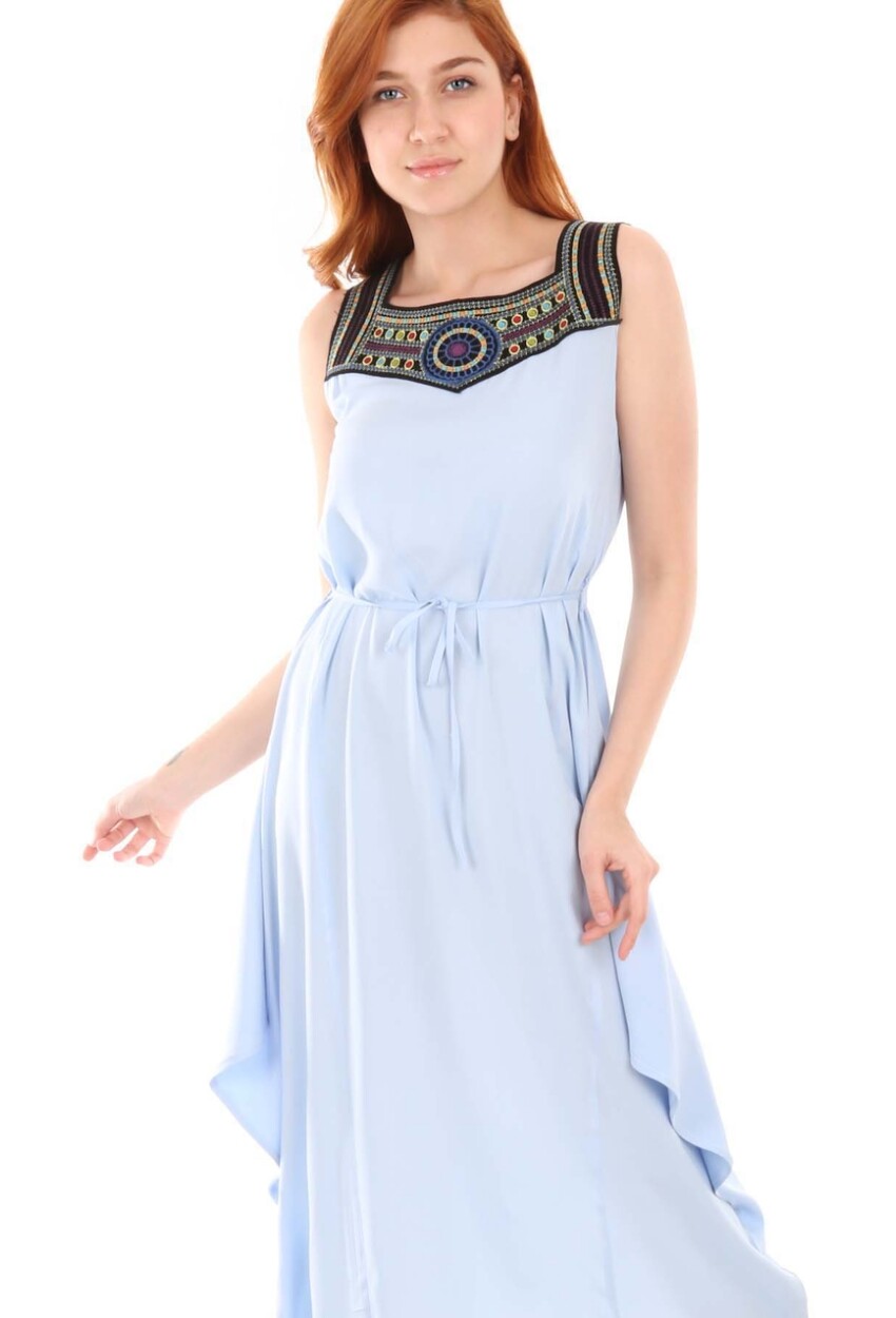 1512 Dress With Embroidered Front