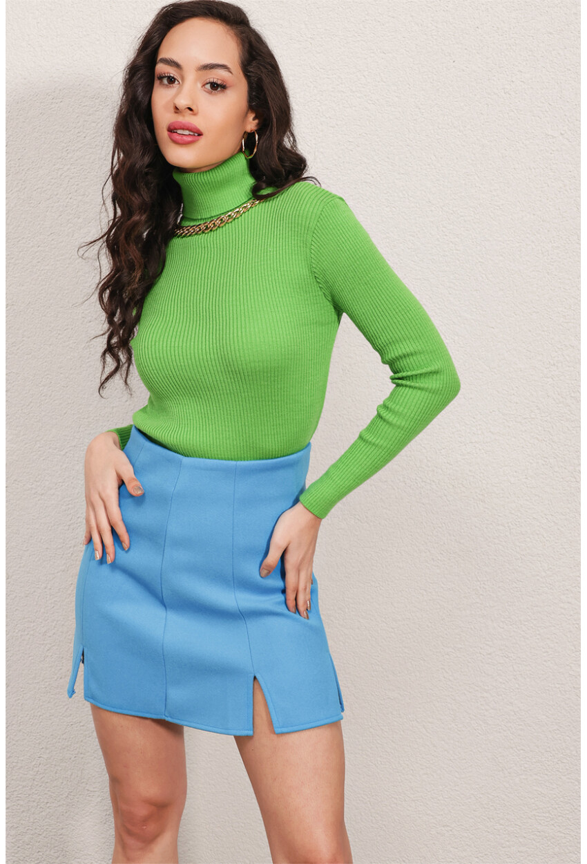 15478 Turtleneck Sweater With Chain Detail