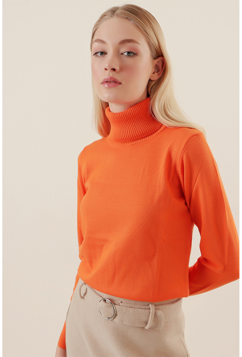 15747 Turtleneck Knit Sweater