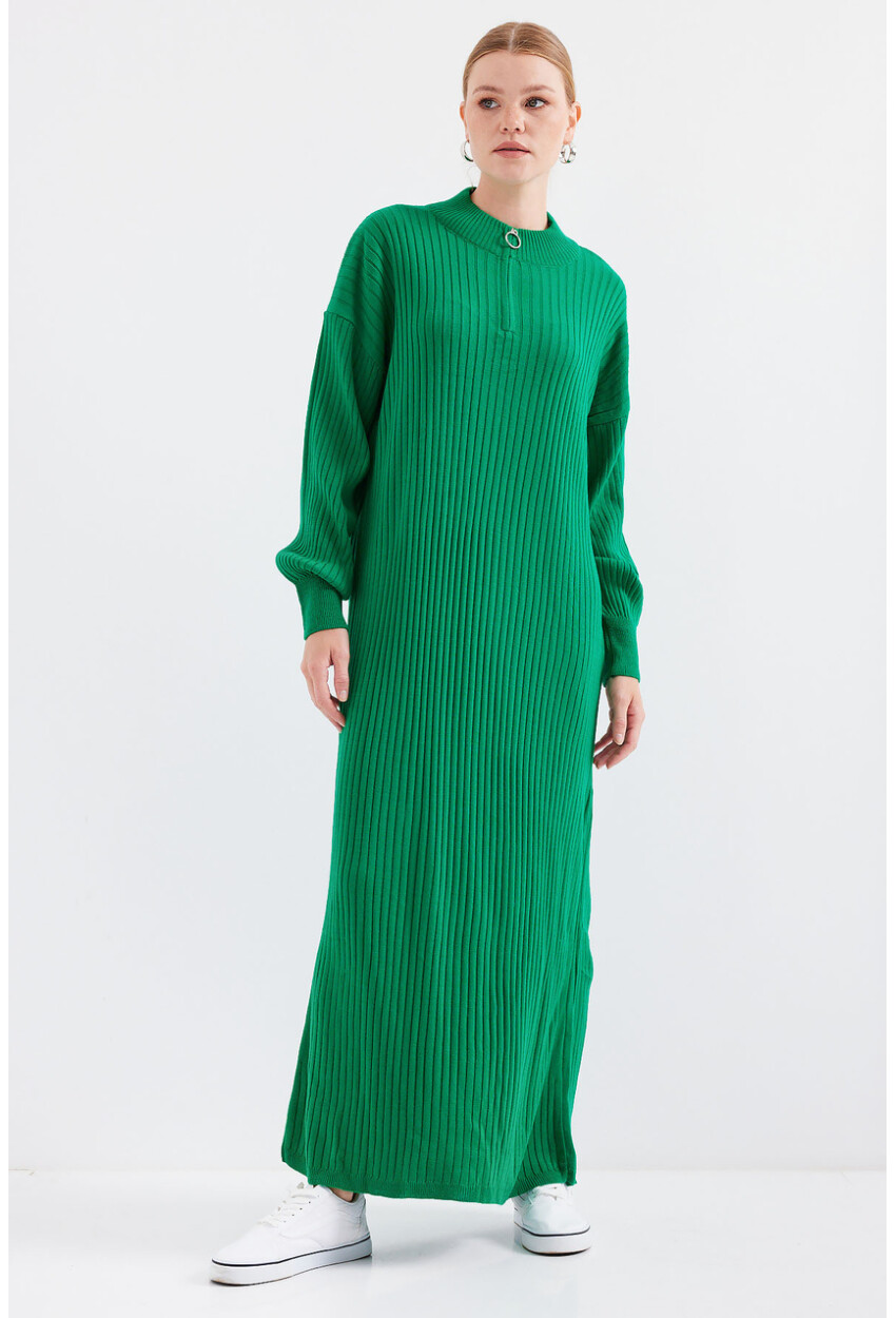 15839 Full-Length Knit Dress