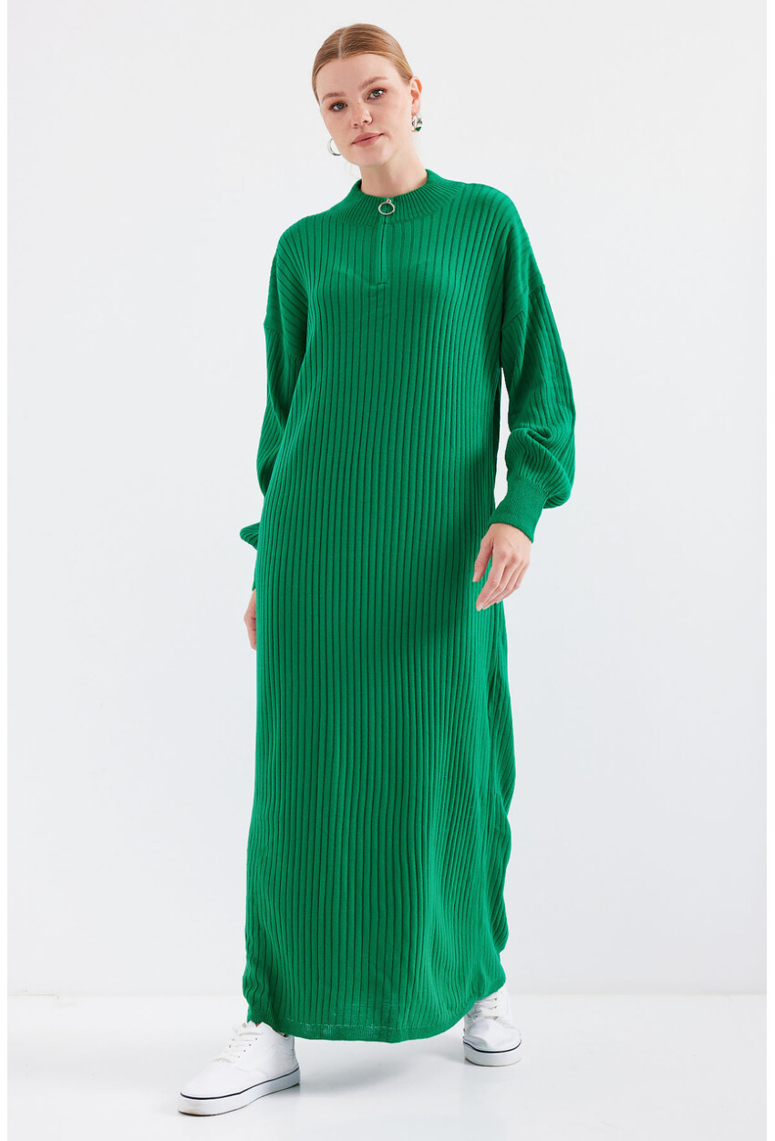 15839 Full-Length Knit Dress