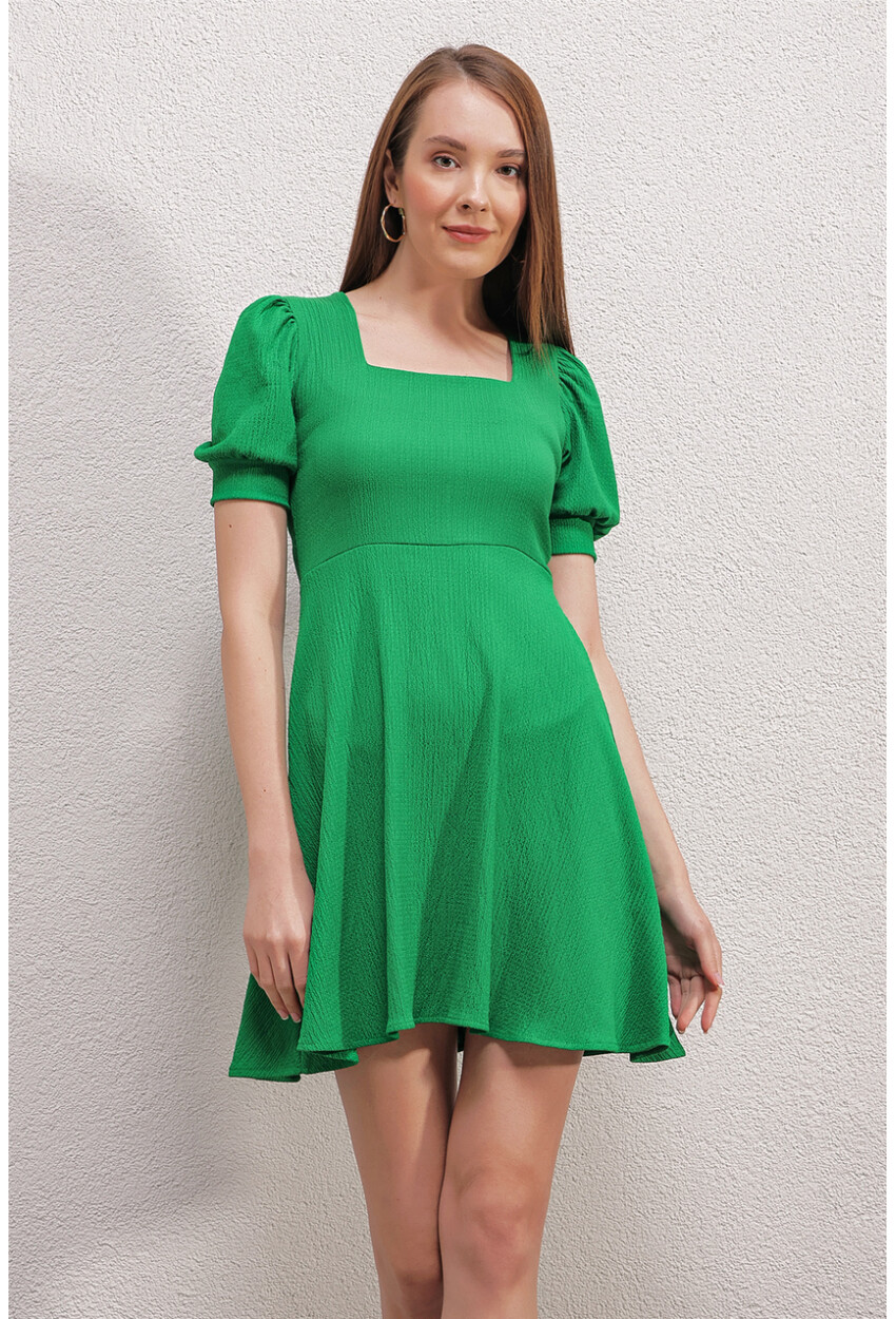 2339 Square Neck Knit Dress