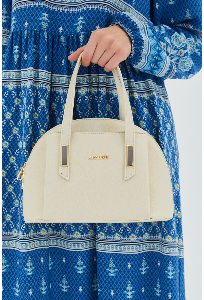 010159 Strappy Shoulder Bag