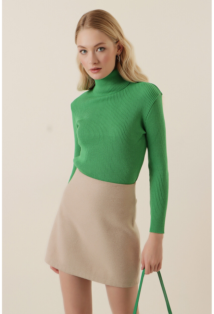 15796 Turtleneck Ribbed Sweater