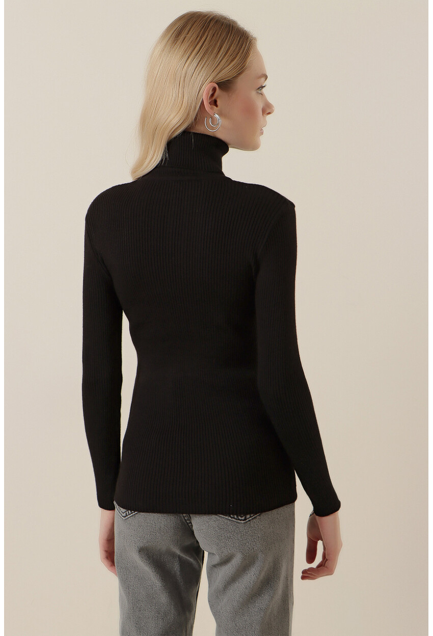 15796 Turtleneck Ribbed Sweater