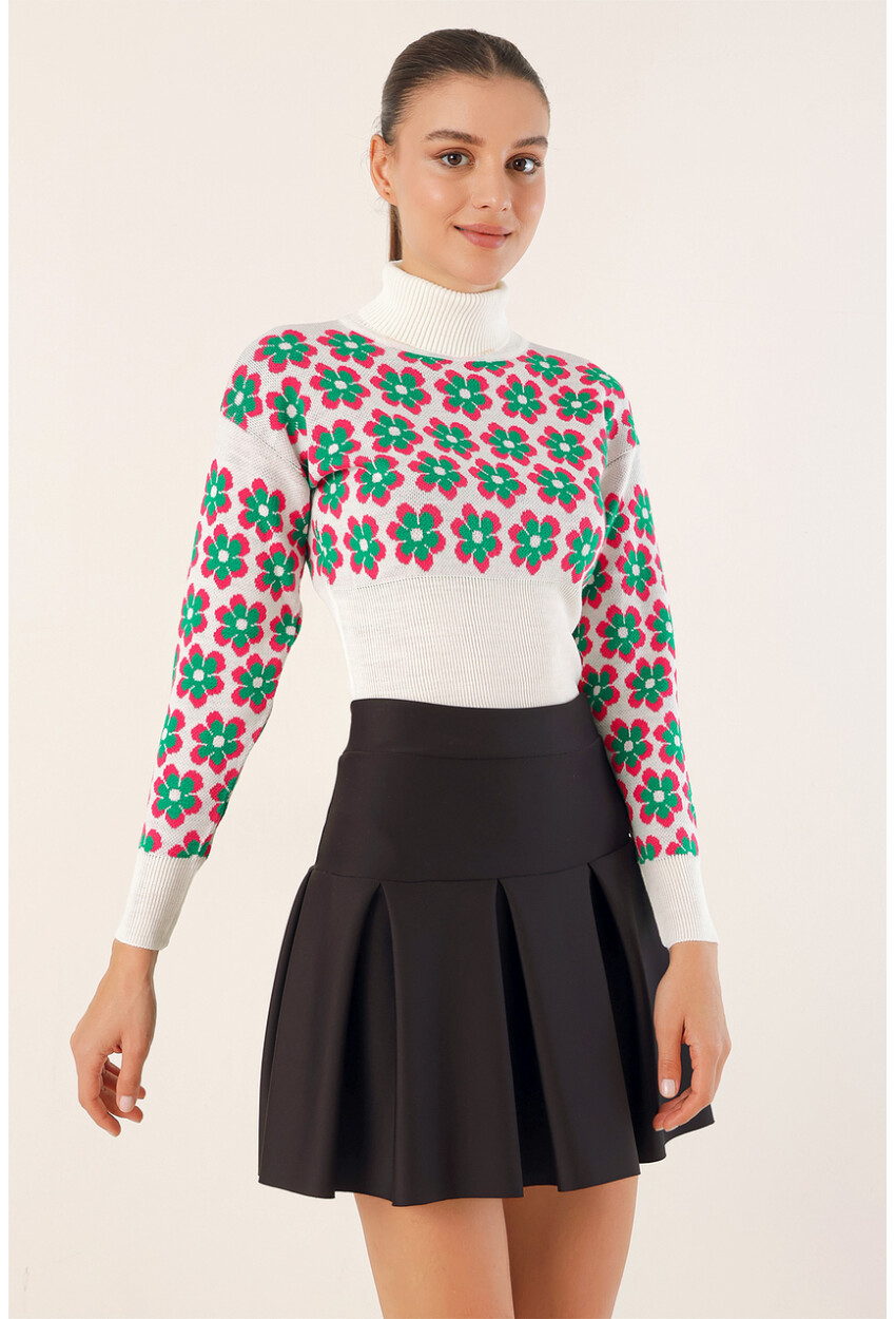 15801 Turtleneck Patterned Crop Sweater