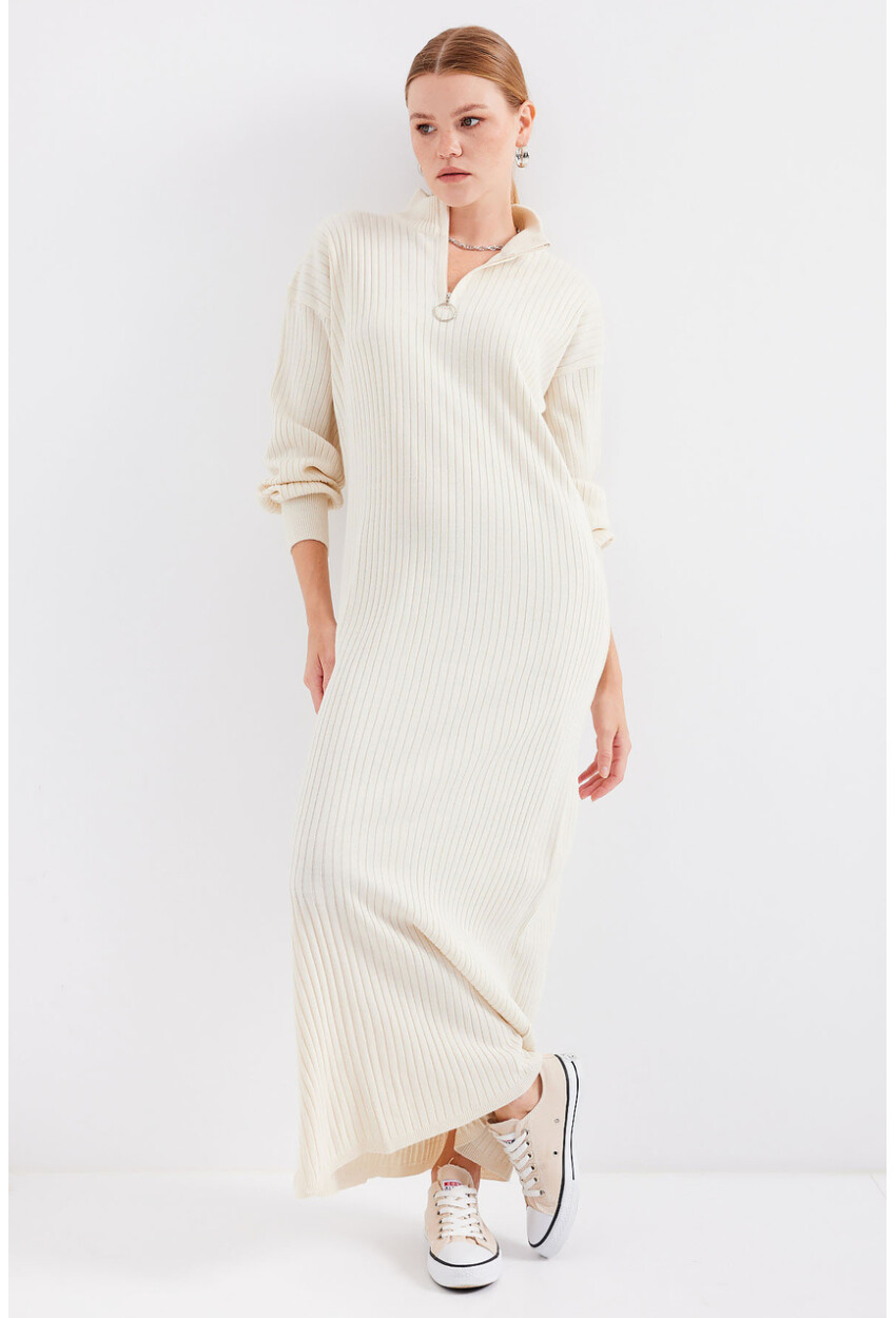 15839 Full-Length Knit Dress