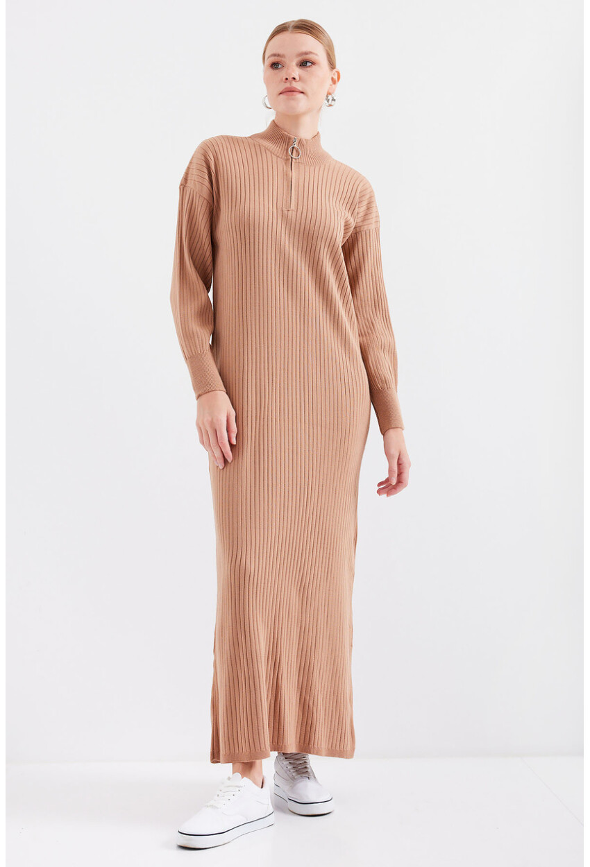 15839 Full-Length Knit Dress