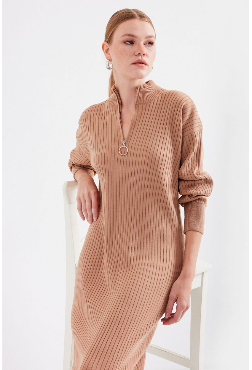 15839 Full-Length Knit Dress