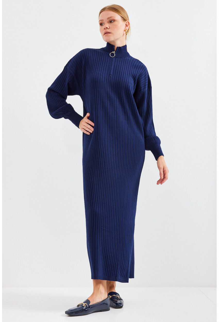 15839 Full-Length Knit Dress