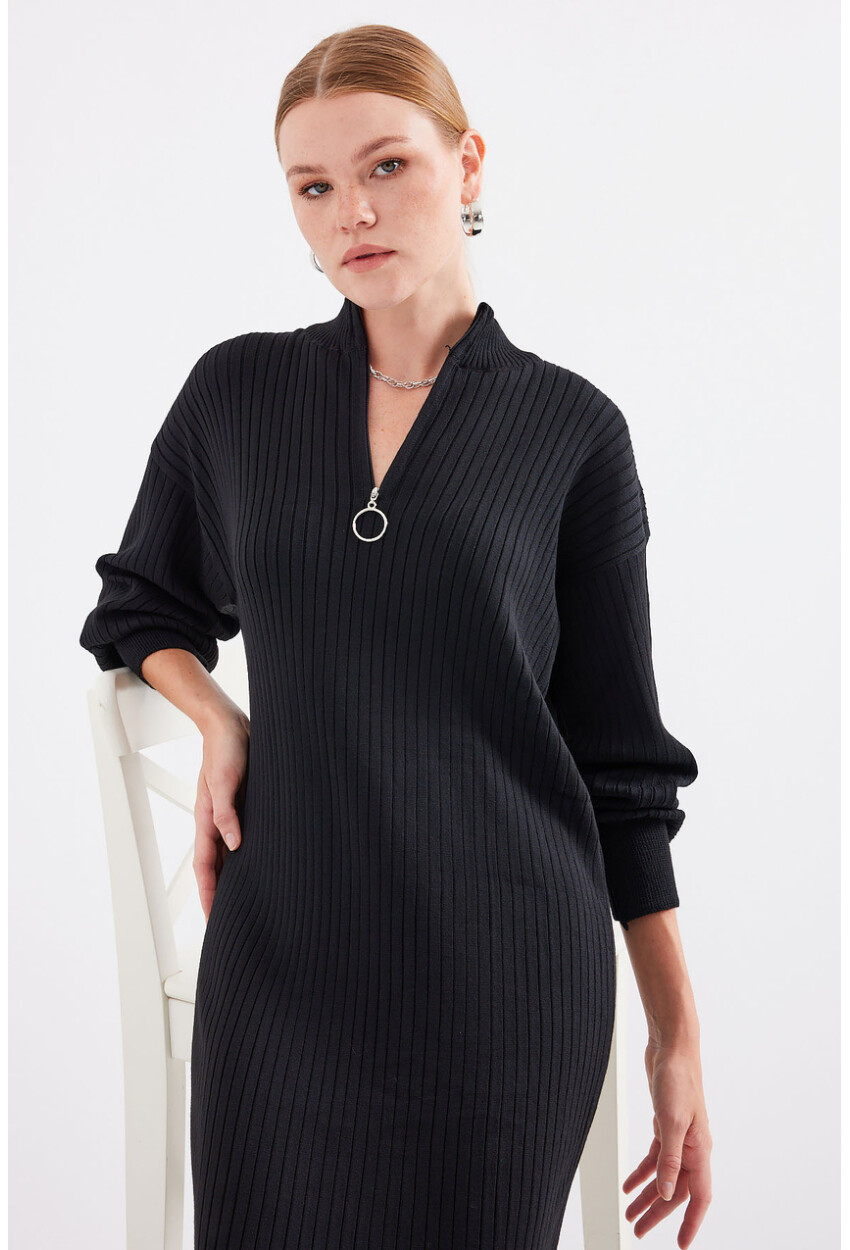 15839 Full-Length Knit Dress