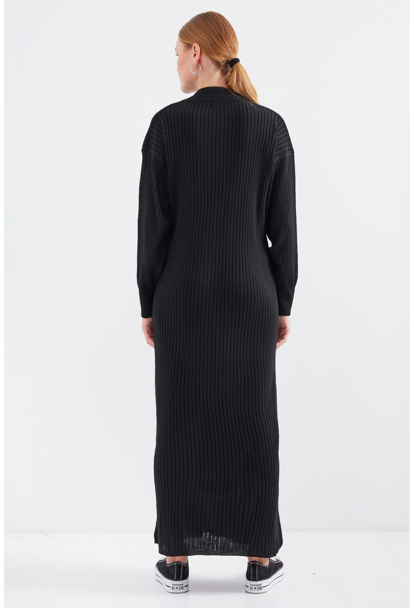 15839 Full-Length Knit Dress