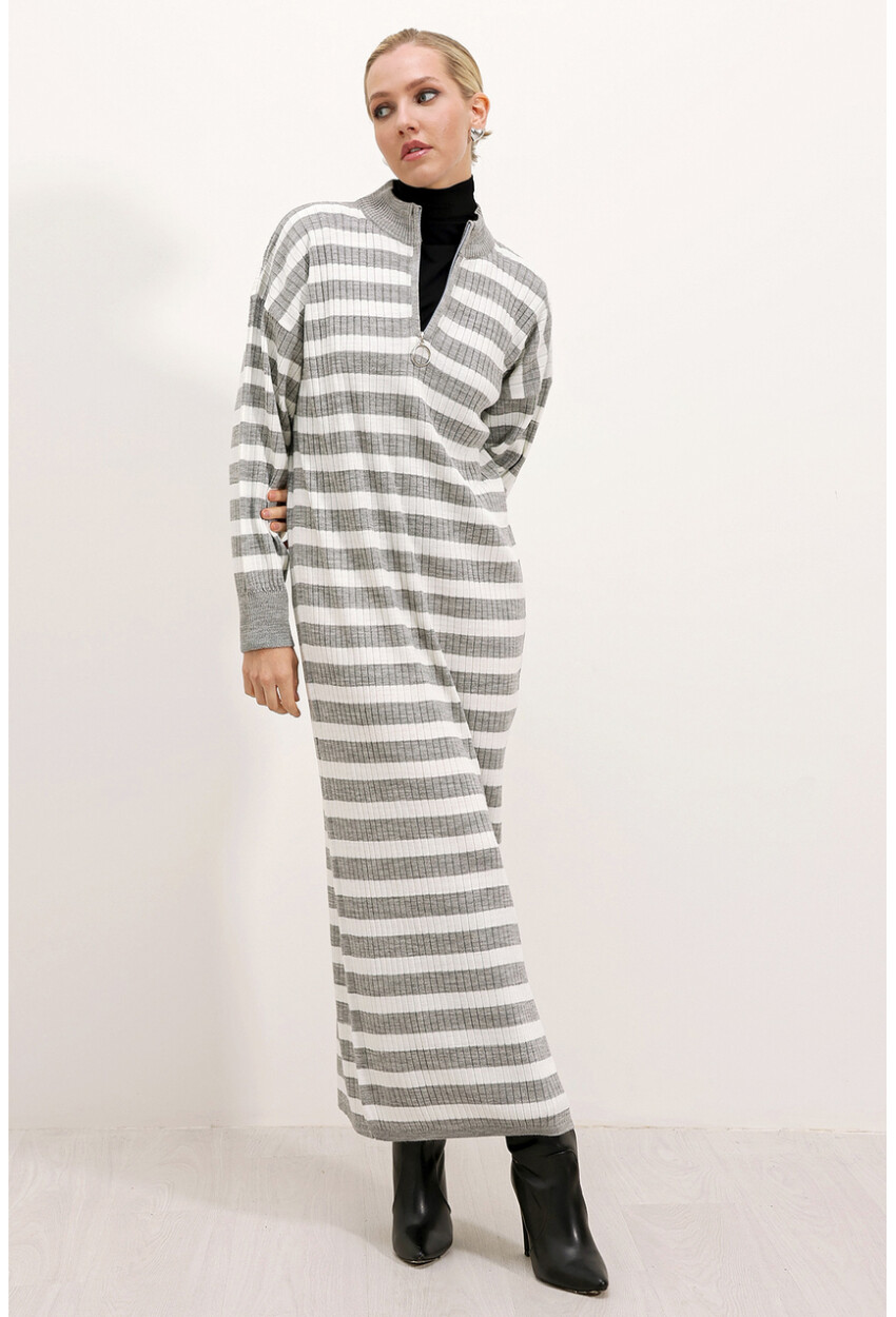 15839 Full-Length Knit Dress