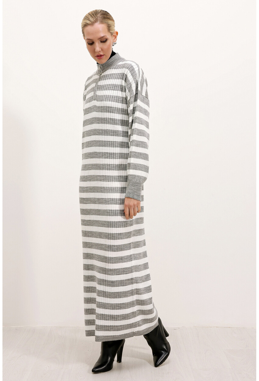 15839 Full-Length Knit Dress