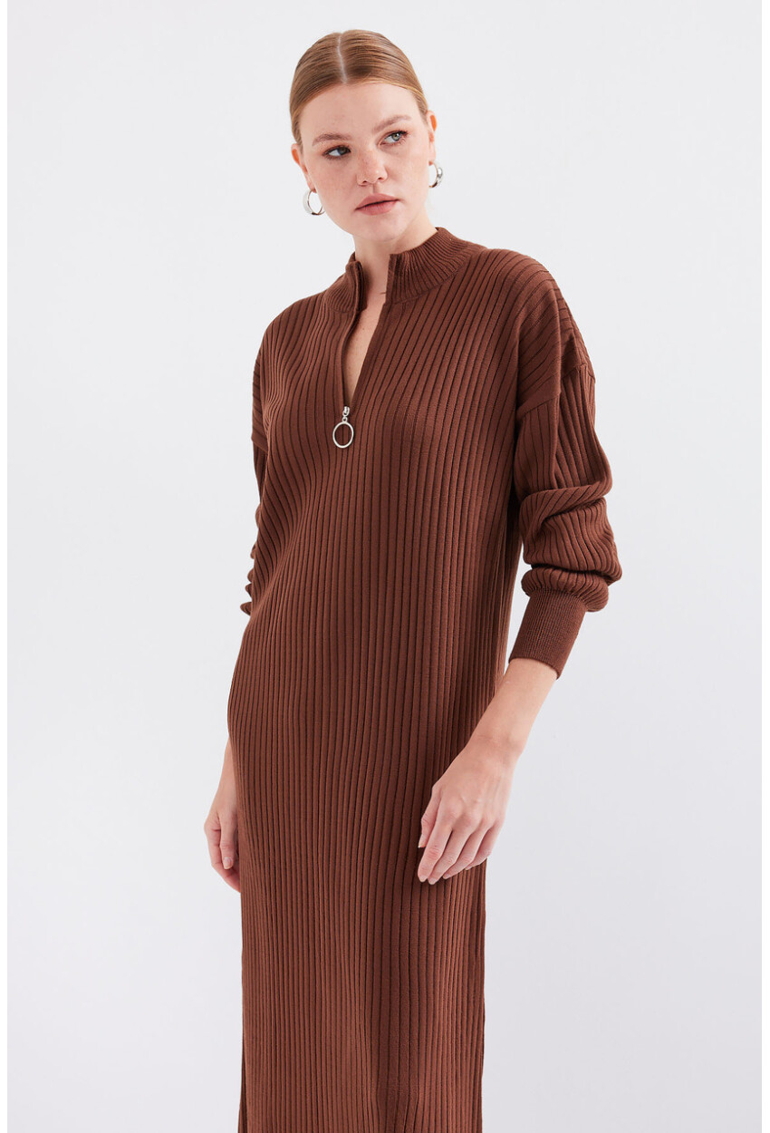 15839 Full-Length Knit Dress