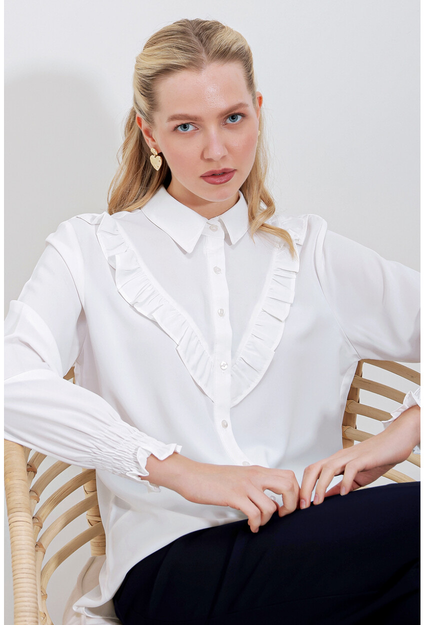 20223 Long Sleeve Shirt With Ruffles