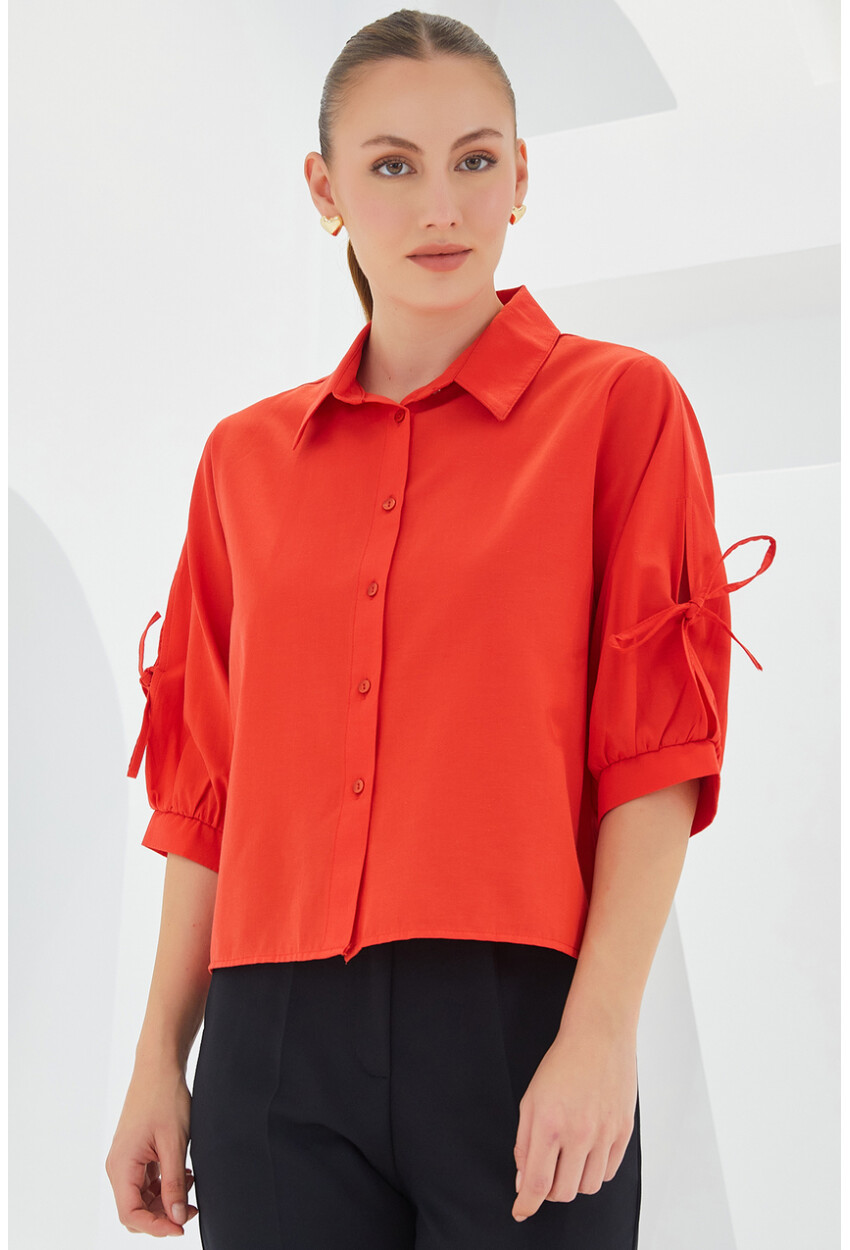 20246 Cropped Shirt With Sleeve Detail