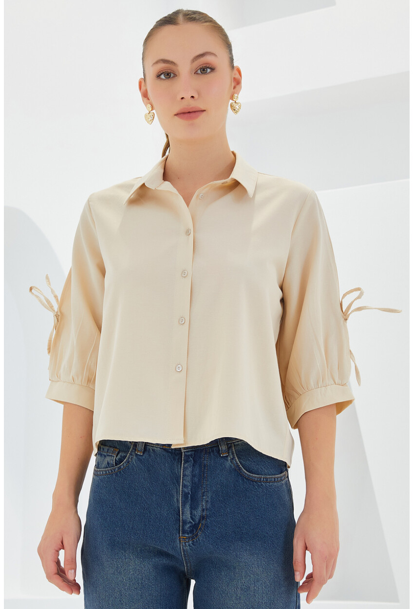 20246 Cropped Shirt With Sleeve Detail