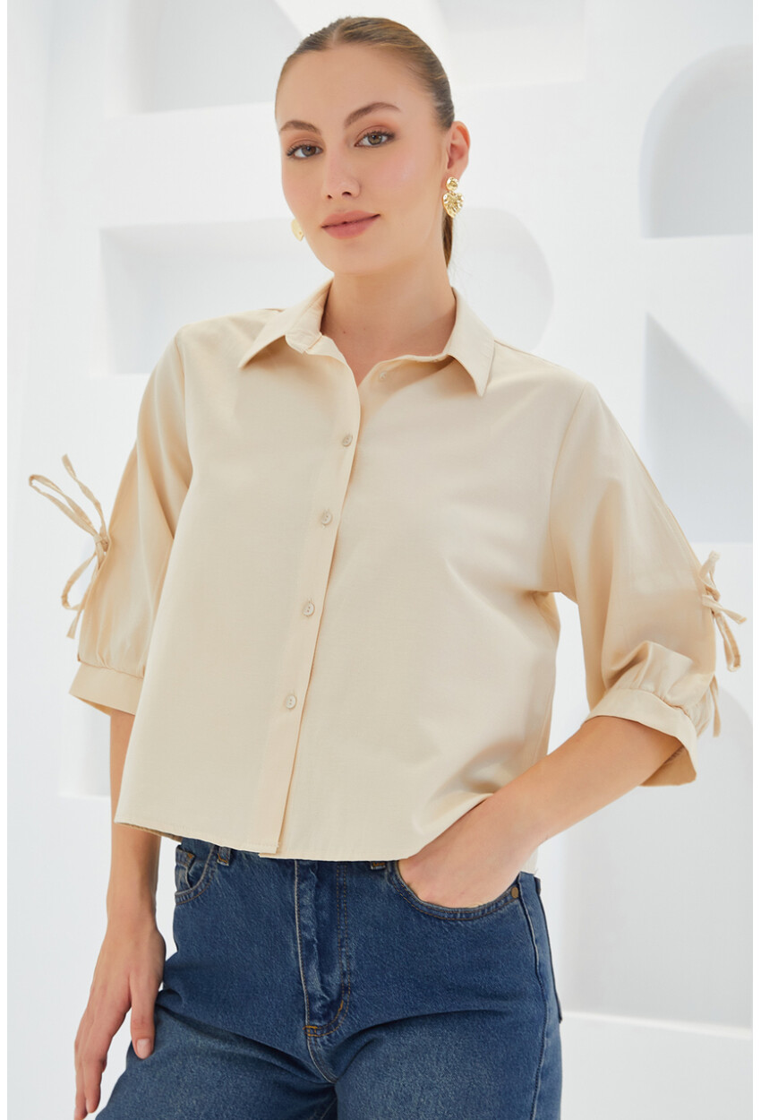 20246 Cropped Shirt With Sleeve Detail