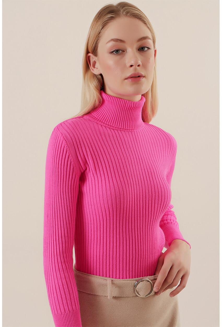 10311 Turtleneck Knit Sweater