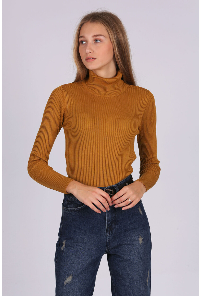 10311 Turtleneck Knit Sweater