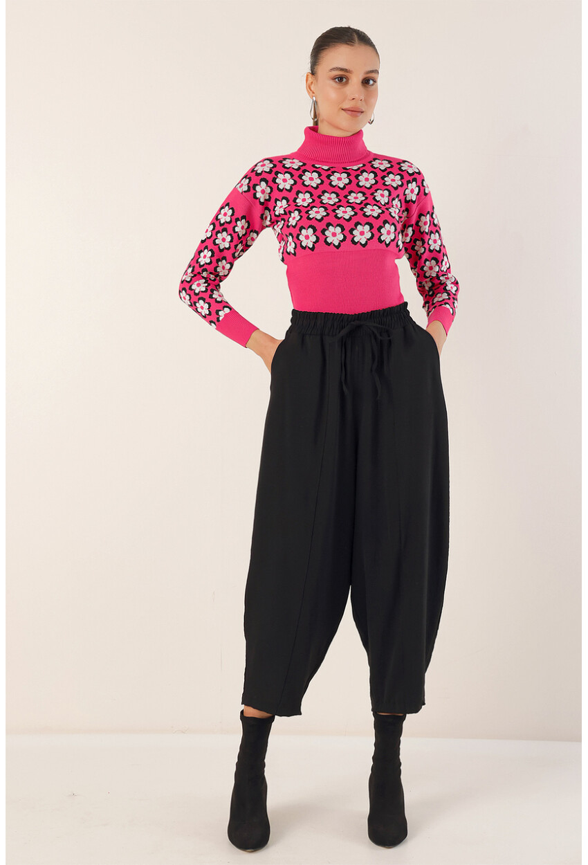 15801 Turtleneck Patterned Crop Sweater