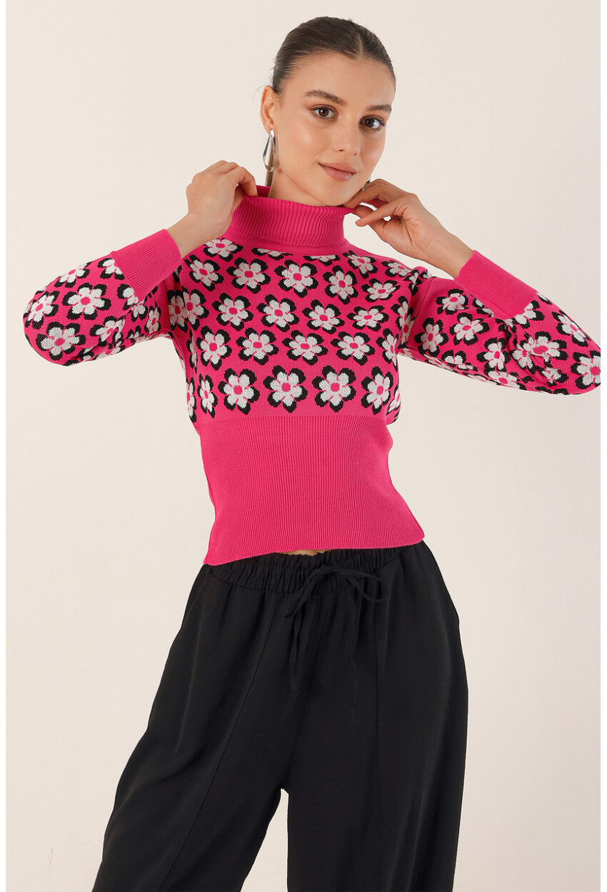 15801 Turtleneck Patterned Crop Sweater