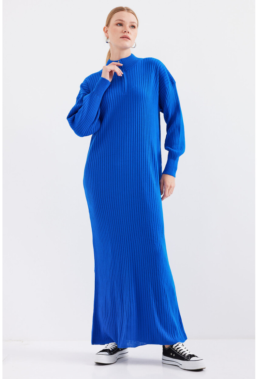 15839 Full-Length Knit Dress