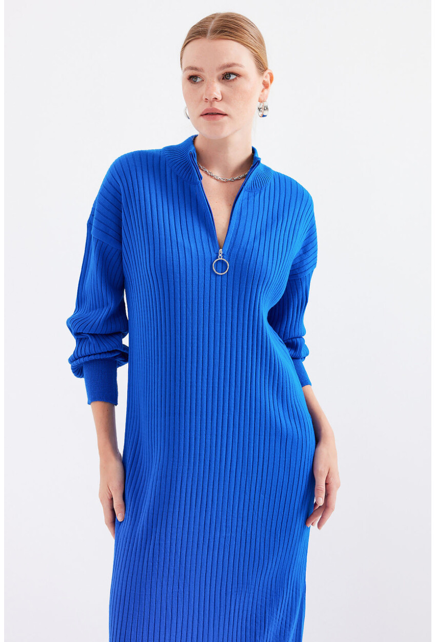 15839 Full-Length Knit Dress