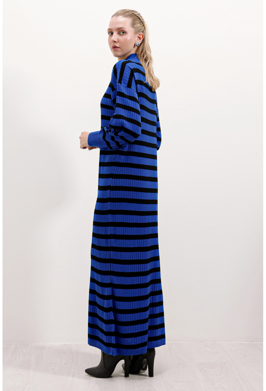 15839 Full-Length Knit Dress